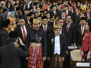 Jokowi Ungkap Alasan Pakai Baju Adat Bugis di Sidang Tahunan