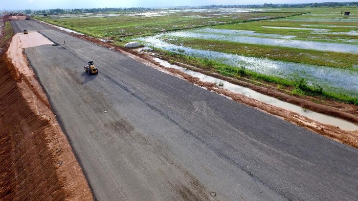 Seksi 1 dari ruas tol Palembang-Indralaya sepanjang 7,75 km diproyeksi bakal operasi pada September 2017 mendatang. Saat ini progres fisik telah mencapai 95,16% dengan pengadaan tanah telah 100%.