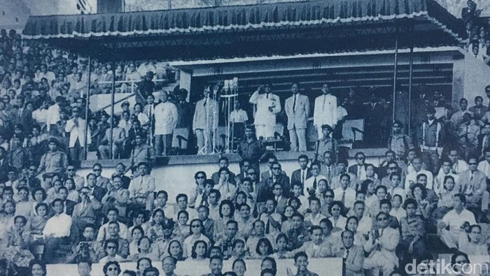 Bung Karno Menaruh Idealisme dan Ambisi di Atap Stadion Utama GBK