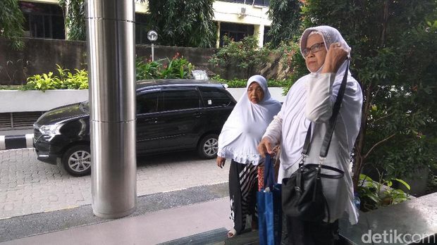Para korban penipuan First Travel melapor ke crisis center yang dibuka Bareskrim.