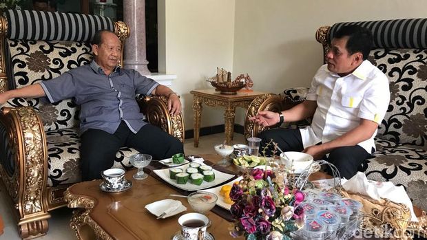 Nurdin Halid dan Petinggi Golkar Kunjungi Tokoh Pahlawan Sulsel