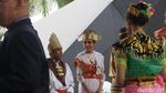 Foto: Keren Banget! Parade Baju Adat Sambut Jokowi-JK di DPR