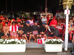 Bertelanjang Kaki di Istana, Baduy Ingin Sunda Wiwitan Masuk KTP