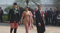 Putra sulung SBY, Agus Harimurti Yudhyono, dan istrinya, Annisa Pohan, mengikuti upacara HUT ke-72 RI di Istana. Foto: Bagus Prihantoro/detikcom
