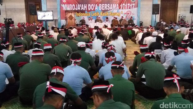 TNI di Surakarta dan sekitarnya menggelar aksi 171717