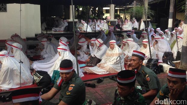 Doa bersama 171717 di Mabes AD