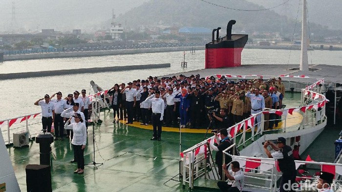 HUT RI, Upacara Digelar di Atas Kapal di Perairan Selat Sunda