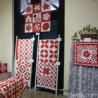 Tidak hanya warna, tapi motif-motif yang diangkat juga menggambarkan keragaman budaya Nusantara. Mulai dari motif binatang khas Indonesia hingga rumah-rumah adat. (Foto: Daniel Ngantung/Wolipop)