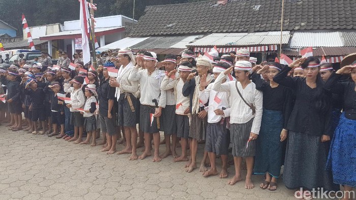 Dipimpin Kapolda, Warga Baduy Ikut Upacara Kemerdekaan