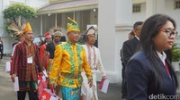 Dengan beragamnya baju adat itu Jokowi mengaku ingin menunjukkan bahwa inilah Indonesia (Foto: Bagus Prihantoro/detikcom)
