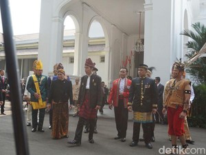 Upacara HUT RI dengan Pakaian Adat, Jokowi: Inilah Indonesia