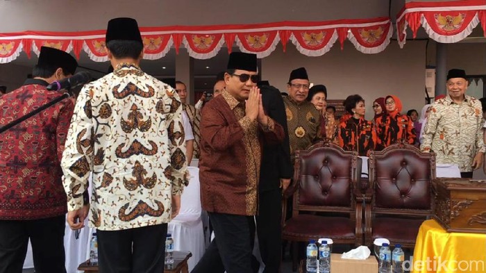 Mahasiswa UBK Pingsan saat Upacara, Prabowo: Jiwanya Semangat
