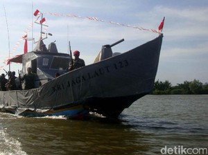 Ini Dia KRI Jaga Laut, Kapal Perang Milik Warga Kampung Laut Cilacap
