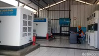 Sebesar 85 % dari pelanggan listrik di Naekake itu merupakan pelanggan subsidi 450 VA dengan harga Rp 415/kWh. Sementara biaya pokok produksi di Naekake mencapai Rp 8.000 rupiah/kWH. Adapun bahan bakar PLTD Naekake setiap bulannya membutuhkan 9 ton solar. Sedangkan beban biaya seluruh operasional PLTD mencapai Rp 150 juta.
