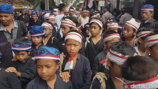 Suku Baduy mengikuti upacara kemerdekaan RI