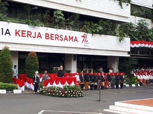 Gelar Upacara, Basuki dan Semua PNS Kementerian PUPR Berbaju Adat