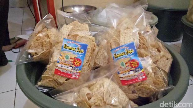 Keripik tempe siap dipasarkan/