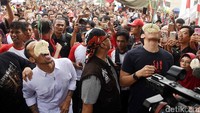 Ketiganya tampak tak mau kalah. (Foto: Noel/detikHOT)