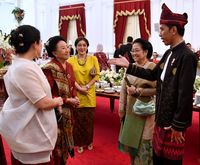 Agus Yudhoyono: Jokowi Potong Tumpeng Pejuang