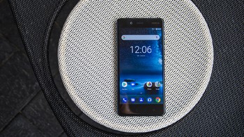 Inilah wujud flagship Nokia 8. Sama dengan beragam bocoran yang telah edar sebelumnya. Foto: Pocket Lint