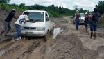 Foto : Perjuangan Memerdekakan Pelosok Kalimantan dari Gelap Gulita