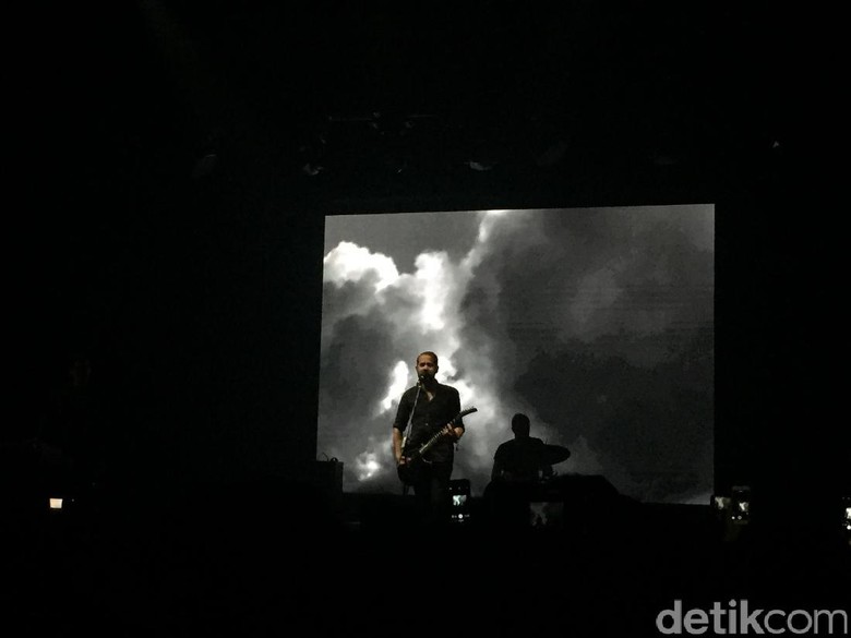 Semalam Syahdu Bersama Cigarettes After Sex Semalam Syahdu Bersama Cigarettes After Sex