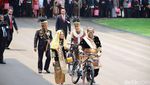 Foto: Dari Menteri Hingga Ajudan, Ini Juara Busana Adat di Istana