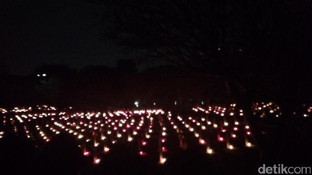 Presiden Jokowi Pimpin Malam Renungan Suci di TMP Kalibata