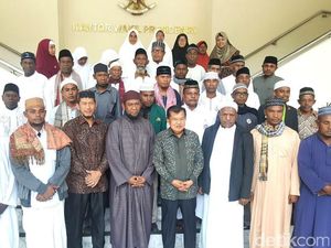 Pesan JK untuk 30 Kepala Suku Asal Papua yang Naik Haji