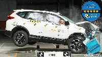 SUV andalan Honda ini rupanya memberikan hasil yang maksimal dalam uji tabrak. Mobil diberikan rating bintang 5. Dalam uji tabrak depan, mobil terbukti bisa melindungi baik pengendara dan penumpang dengan sempurna. Istimewa/ASEAN NCAP.