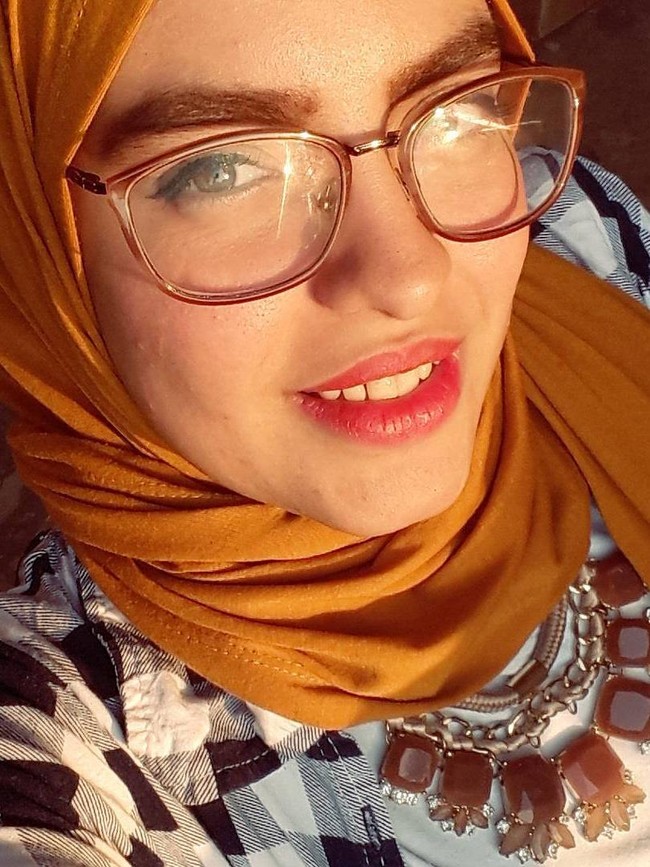 Rania Roushdy pernah dicemooh ketika mencoba masuk dunia modeling. Ia diminta mundur saja karena tak akan ada orang yang membantunya. Foto: Dok. Instagram @rania.roshdy