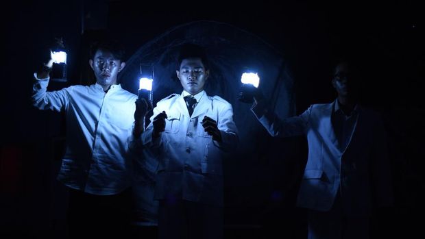 Sukses di 4 Kota, Teater Keliling Pentaskan 'Sang Saka' 
