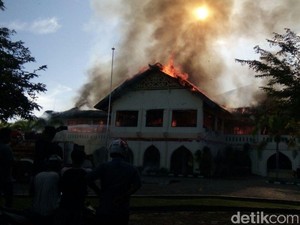 Kebakaran Gedung Rektorat Unimal Aceh, 1 Orang Ditangkap