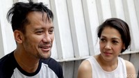 Tora pun menceritakan kejadian lucu bersama dokter.