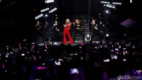 Penampilan Hyoyeon dari SNSD sukses menghibur penonton.