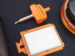Unboxing AMD Threadripper, Prosesor Bertenaga 32 Core