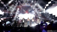 Countdown Asian Games 2018 dimeriahkan banyak artis. Dari ibukota ada Tulus, Raisa, Rizky Febian, Judika.