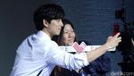 Udah Baper Liat Gong Yoo sama Tatjana Saphira? Jangan Lihat Foto Ini!