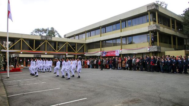 Khidmat! Bendera Merah Putih Berkibar di Australia hingga Rusia