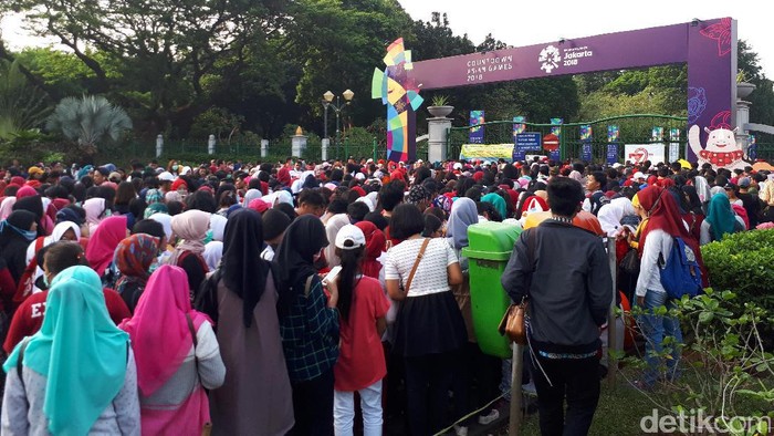 Penonton Countdown Asian Games Mulai Padati Pintu Monas