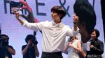Aksi Gong Yoo Sapa Penggemar di Taiwan