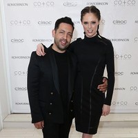 Model lain yang lebih tinggi dari pasangannya adalah Coco Rocha. Coco menikah dengan James yang kini juga menjadi manajernya dan sudah dikaruniai seorang anak. Foto: Getty Images