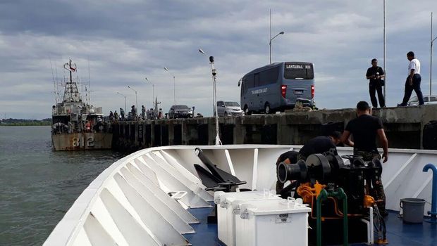 Speedboat yang mengangkut 12 orang staf Kemendes ini bertolak dari Sebatik menuju Tarakan.