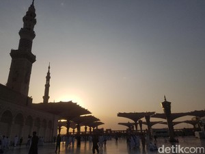 Jemaah Umrah Jangan Takut Kena Pajak di Saudi, Bisa Refund Kok