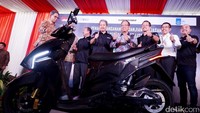 Produksi motor listrik buatan anak bangsa bakalan semakin dekat. Itu terlihat dari penandatangan perjanjian kerjasama produksi sepeda motor listrik antara PT Gesits Technologies Indo, PT Wika Industri dan Konstruksi, serta PT Institut Teknologi Sepuluh November.