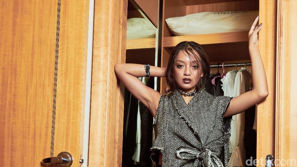 Sensuality of Asmara Abigail