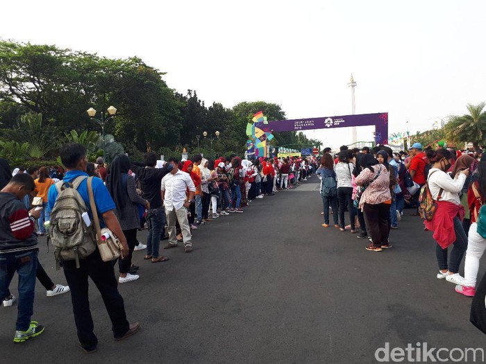 Penonton Countdown Asian Games 2018 Mulai Padati Monas