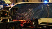 ISIS mengklaim bertanggungjawab atas teror van yang terjadi kawasan wisata Las Ramblas, Barcelona, Spanyol. Hal tersebut disampaikan oleh kantor berita Amaq yang memiliki afiliasi dengan ISIS. Sergio Perez/Reuters.