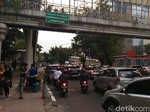 Ingat! Ini Jalur Alternatif Pembatasan Motor di Rasuna Said-Sudirman
