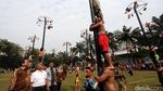 Ada Lomba Panjat Bambu di DPR, Apa Hadiahnya?